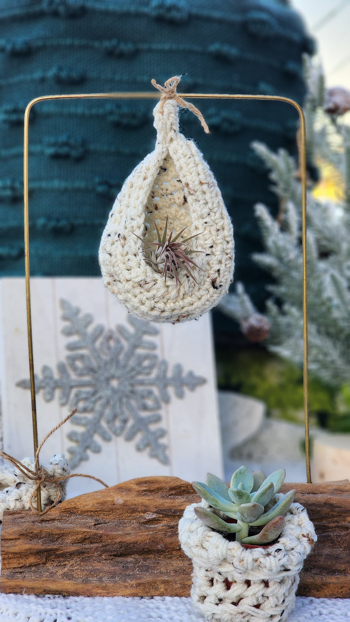 Teardrop Plant Hanger