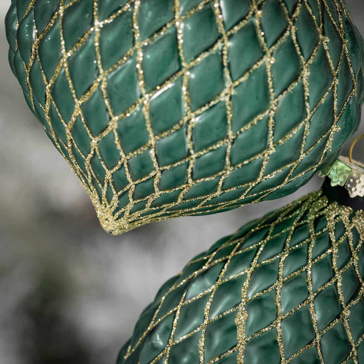 MOLDED GLASS ORNAMENT
